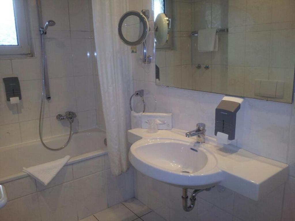 T&T By Thiesmann Hotel Muelheim an der Ruhr Room photo